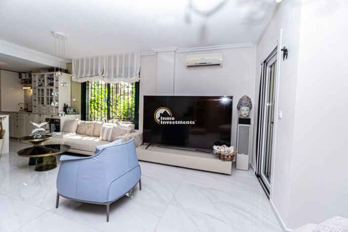 Image No.22-2 Bed Townhouse for sale