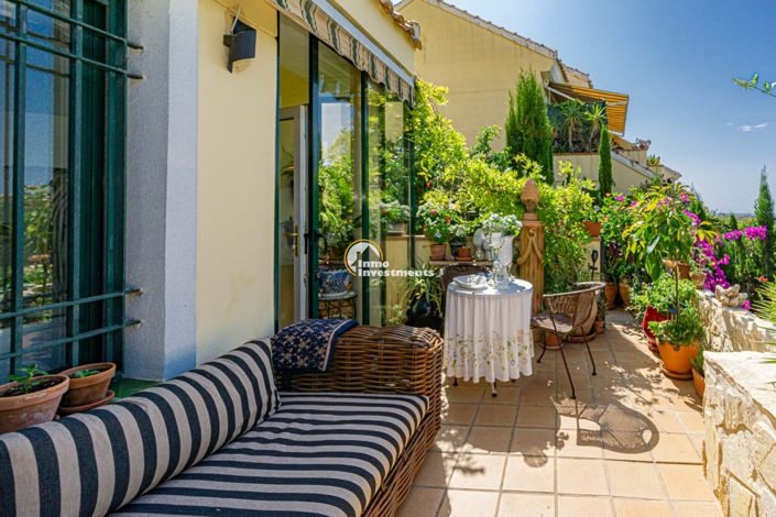 Image No.27-2 Bed Townhouse for sale