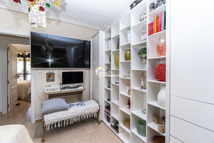 Image No.34-2 Bed Townhouse for sale