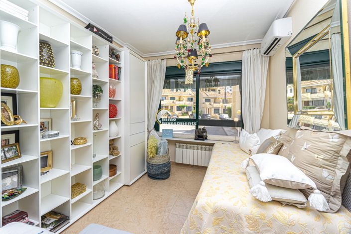 Image No.36-2 Bed Townhouse for sale