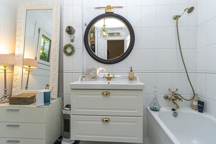 Image No.39-2 Bed Townhouse for sale