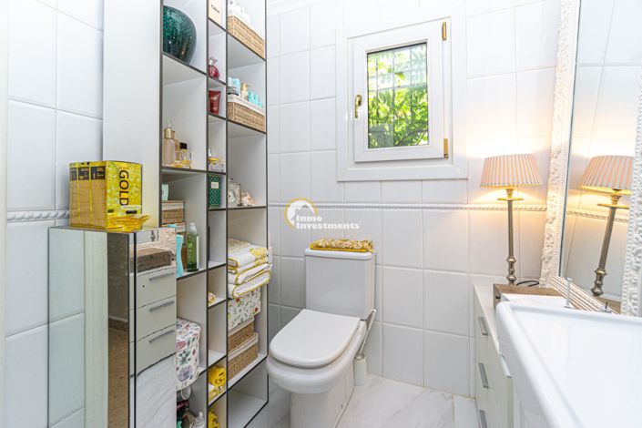 Image No.41-2 Bed Townhouse for sale