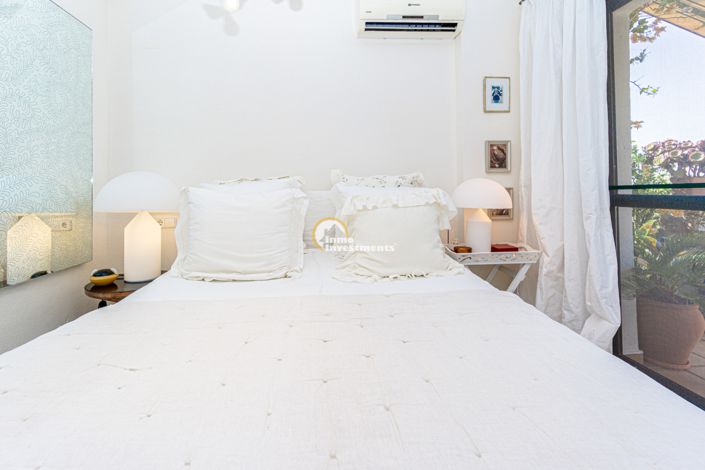 Image No.43-2 Bed Townhouse for sale