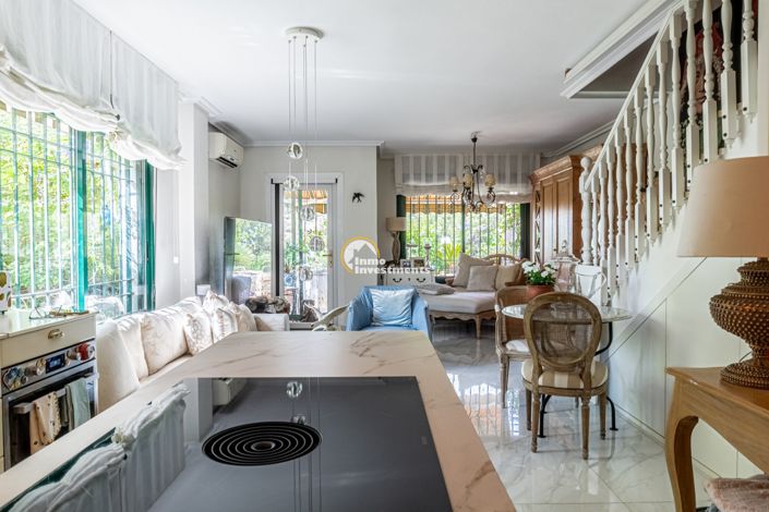 Image No.7-2 Bed Townhouse for sale