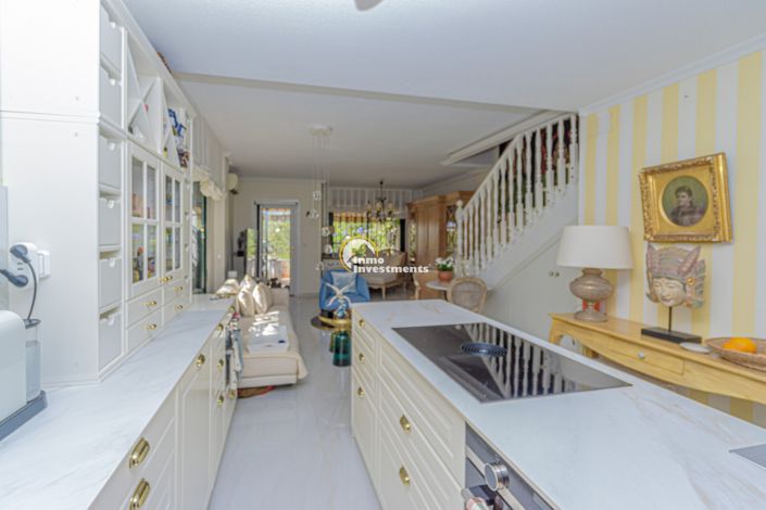 Image No.8-2 Bed Townhouse for sale