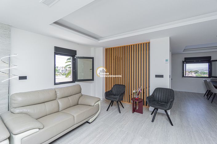 Image No.10-4 Bed Villa for sale