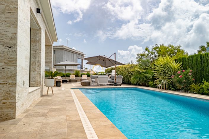 Image No.31-6 Bed Villa for sale