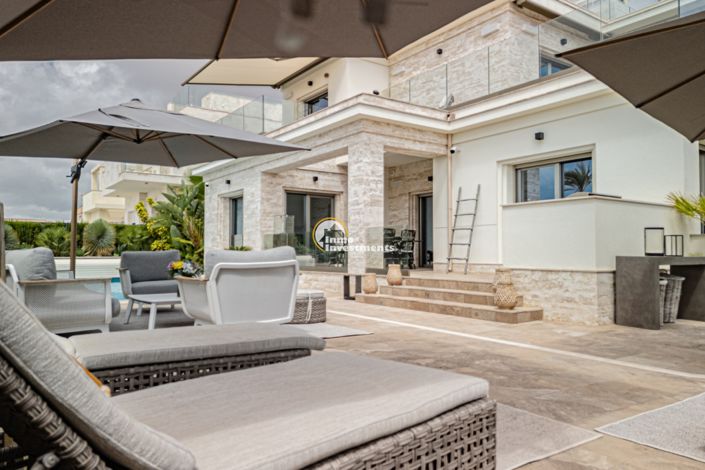 Image No.36-6 Bed Villa for sale