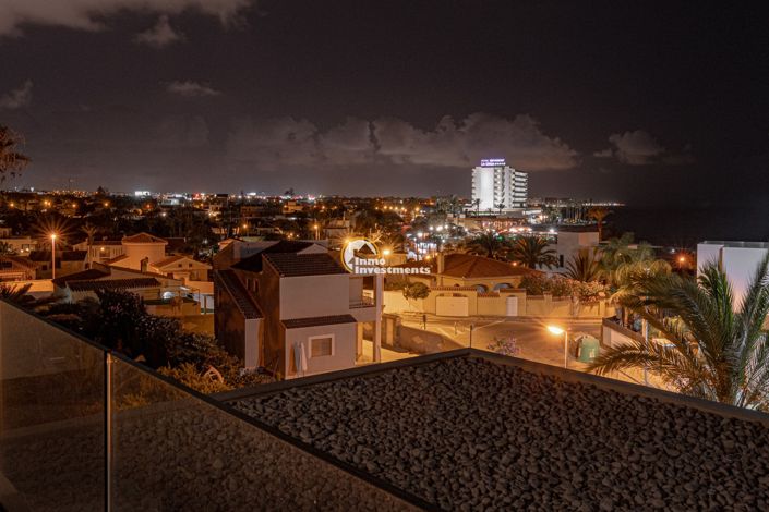 Image No.5-6 Bed Villa for sale