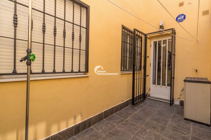 Image No.20-3 Bed Apartment for sale