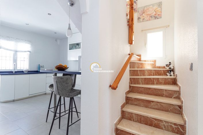 Image No.10-3 Bed Villa for sale