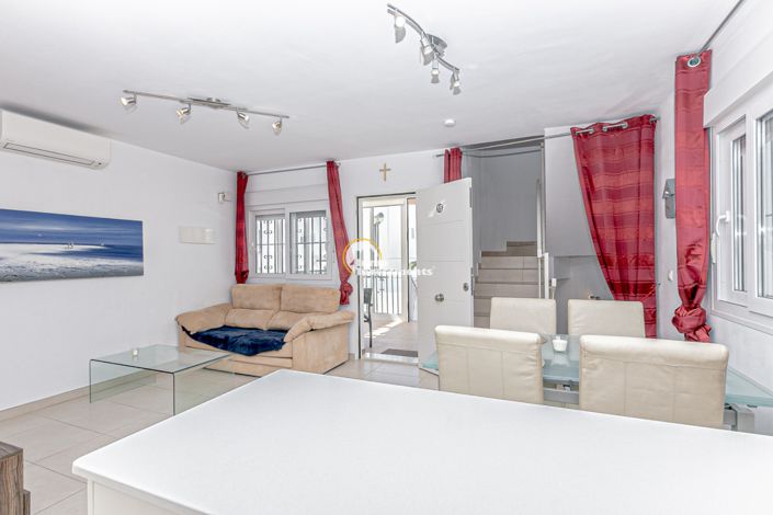 Image No.15-4 Bed Villa for sale