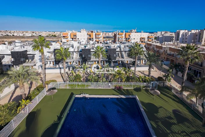 Image No.2-3 Bed Townhouse for sale