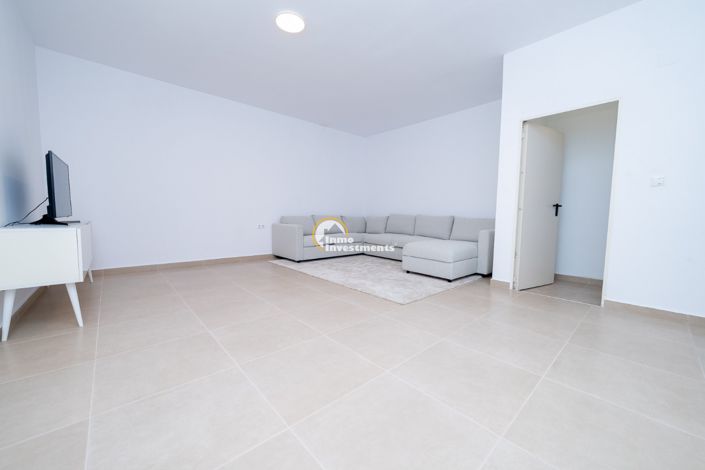 Image No.17-3 Bed Townhouse for sale