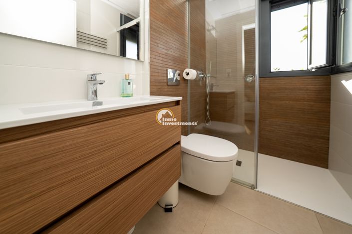 Image No.24-3 Bed Townhouse for sale