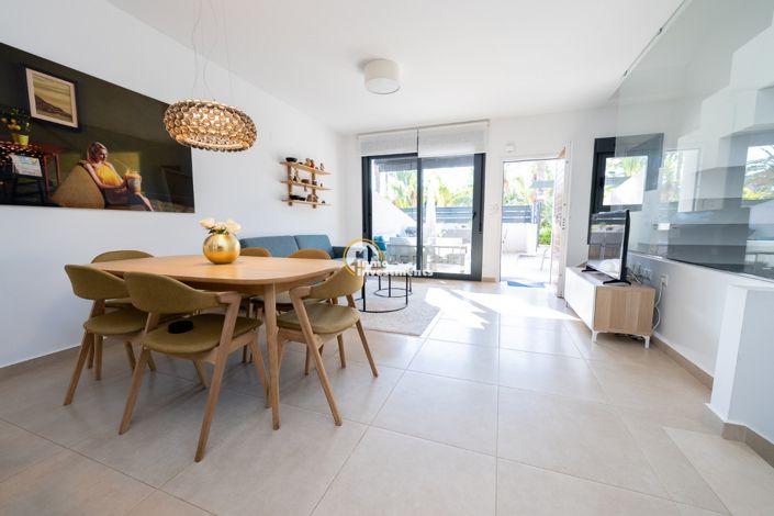 Image No.9-3 Bed Townhouse for sale