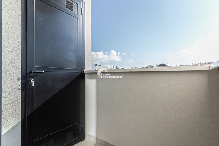 Image No.25-2 Bed Apartment for sale