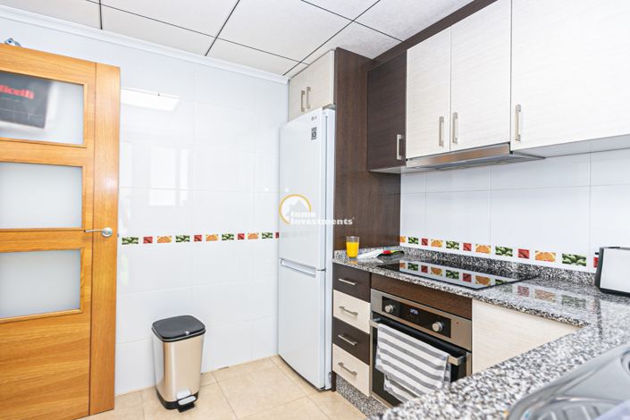 Image No.20-3 Bed Townhouse for sale