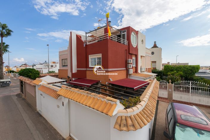 Image No.1-2 Bed Villa for sale