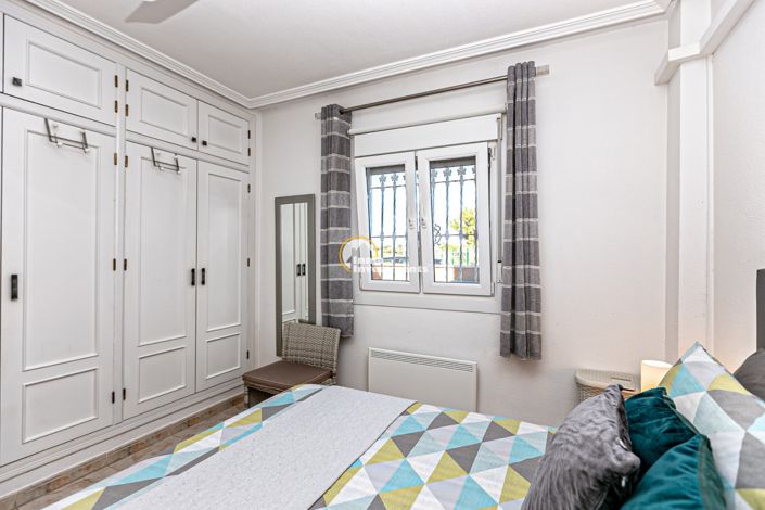 Image No.25-2 Bed Apartment for sale