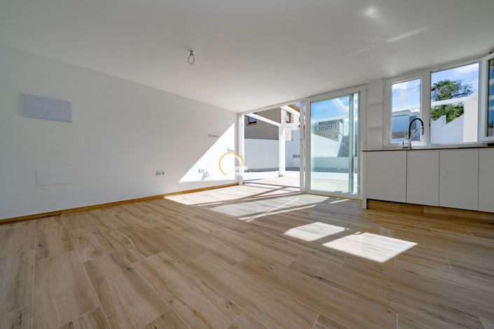 Image No.7-3 Bed Villa for sale