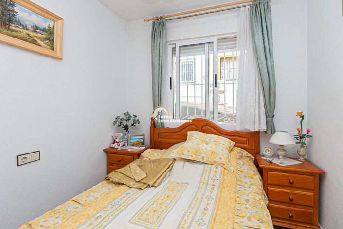 Image No.16-3 Bed Townhouse for sale