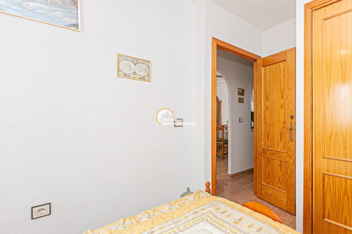 Image No.17-3 Bed Townhouse for sale