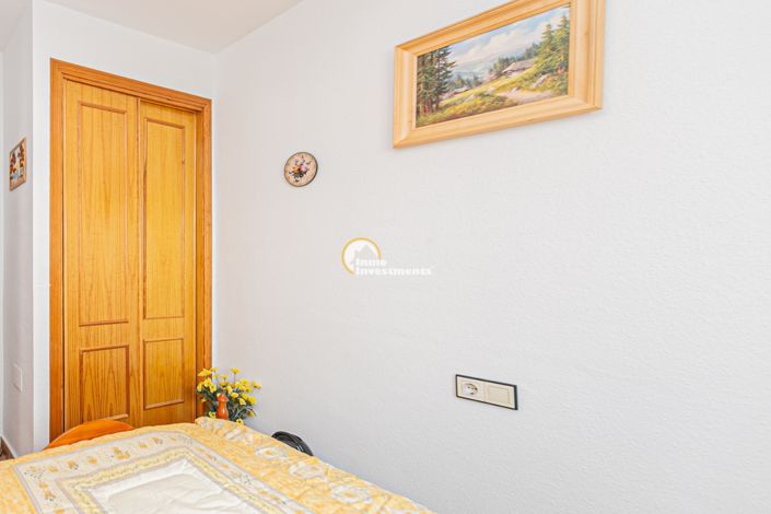 Image No.18-3 Bed Townhouse for sale