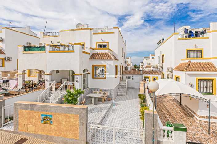 Image No.2-3 Bed Townhouse for sale