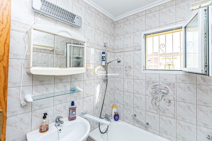 Image No.28-3 Bed Townhouse for sale