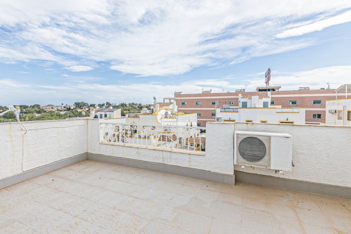 Image No.39-3 Bed Townhouse for sale