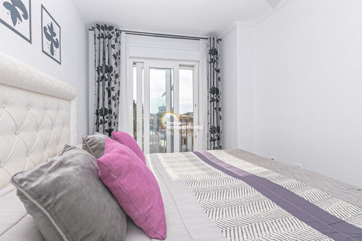 Image No.23-2 Bed Apartment for sale