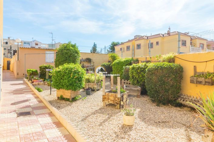 Image No.25-1 Bed Apartment for sale