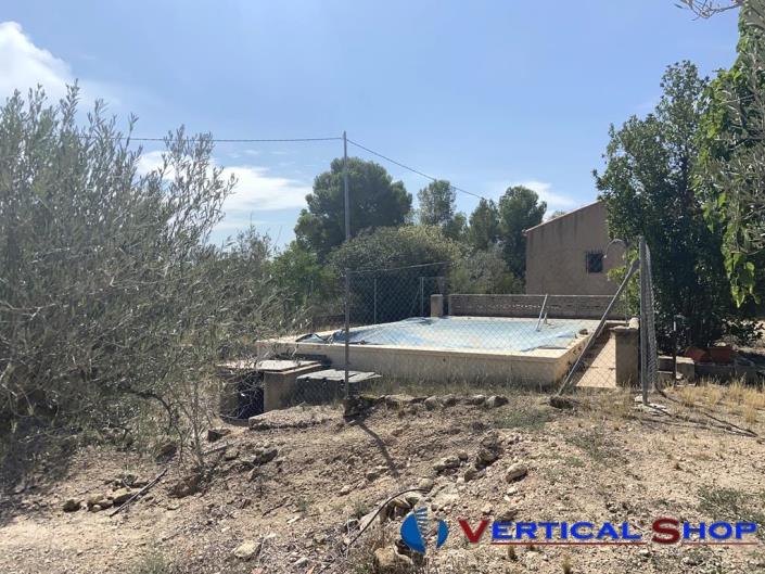 Image No.18-2 Bed Country Property for sale