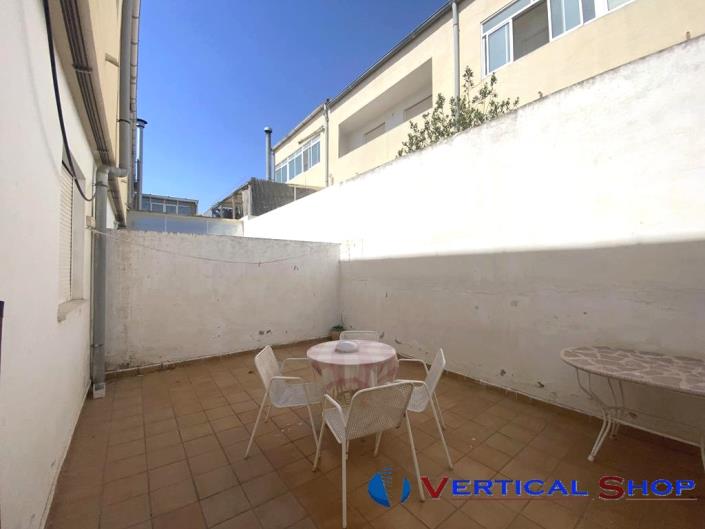 Image No.16-4 Bed Townhouse for sale