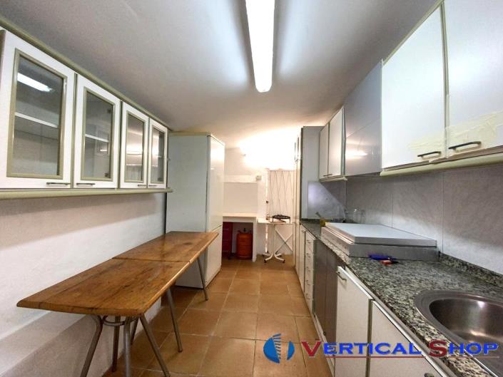 Image No.5-5 Bed Country Property for sale