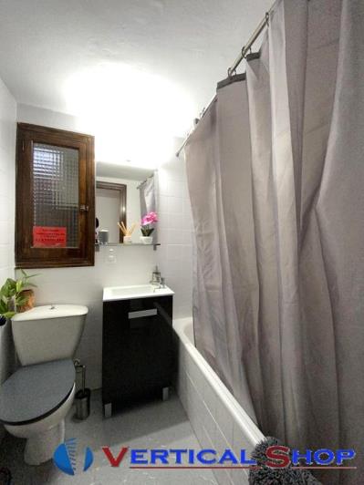 Image No.20-5 Bed Country Property for sale