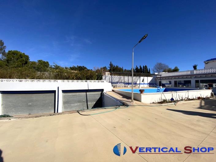 Image No.35-5 Bed Country Property for sale