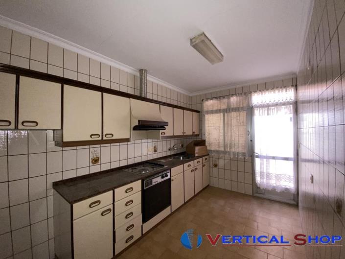 Image No.5-6 Bed Townhouse for sale