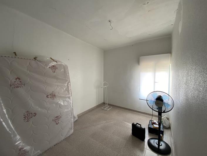 Image No.4-6 Bed Townhouse for sale