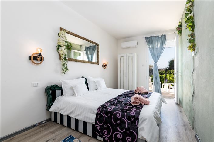 Image No.37-4 Bed Villa for sale