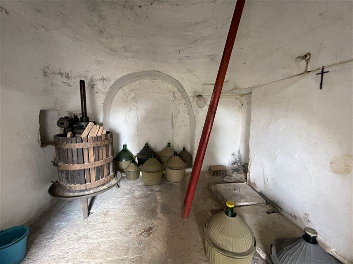 Image No.28-3 Bed Country House for sale