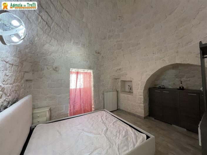 Image No.44-5 Bed Trullo for sale