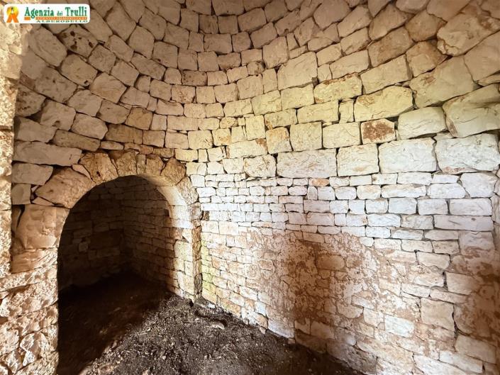 Image No.11-2 Bed Country Property for sale