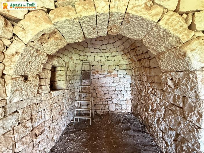 Image No.18-2 Bed Country Property for sale