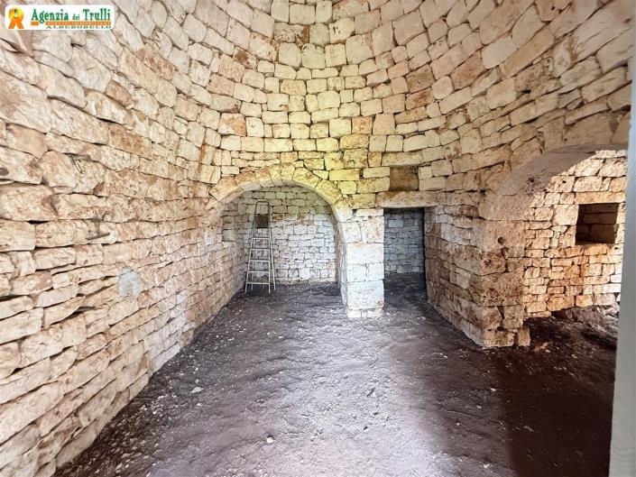 Image No.26-2 Bed Country Property for sale