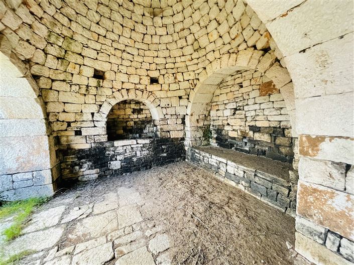 Image No.16-3 Bed Farmhouse for sale