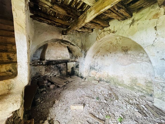 Image No.25-3 Bed Farmhouse for sale