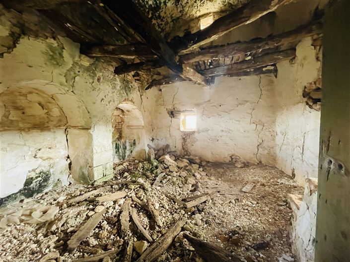 Image No.26-3 Bed Farmhouse for sale