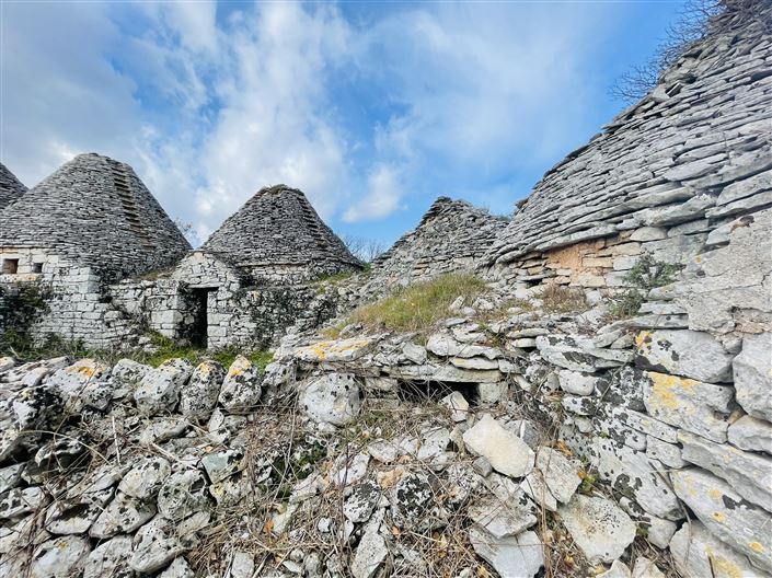 Image No.8-3 Bed Farmhouse for sale